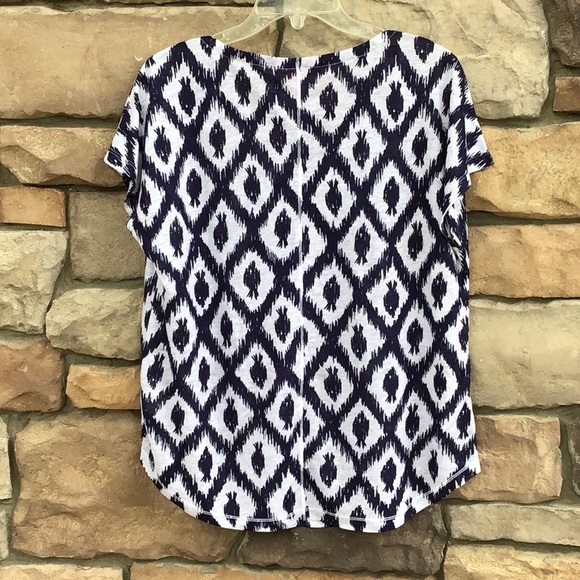 Lilly Pulitzer Duval Fish Aztec Print 100% Linen - Picture 4 of 5